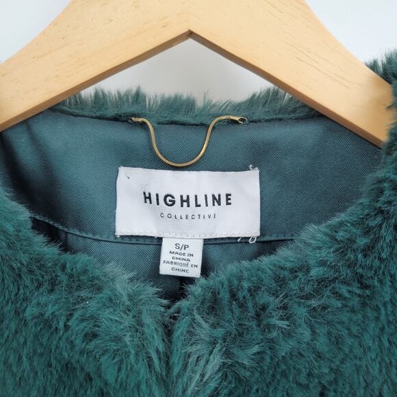 Small Emerald Green Fur Short Coat Small Shaggy Hook Closure Jacket - Picture 3 of 5